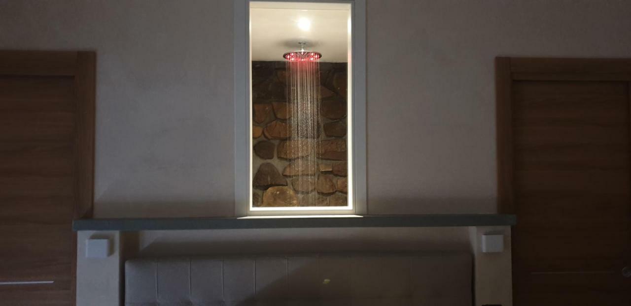 Villa Martina Luxury Rooms Ντεζεντσάνο ντελ Γκάρντα Εξωτερικό φωτογραφία